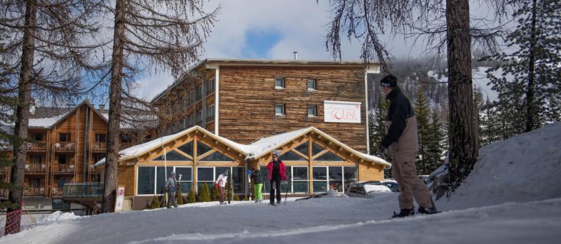 Les Villages Club Du Soleil - Vars Вар Екстериор снимка