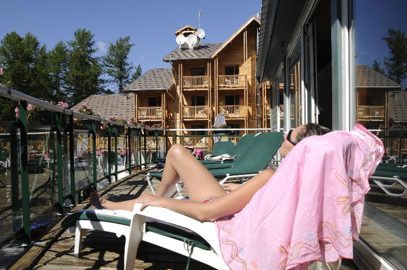Les Villages Club Du Soleil - Vars Вар Екстериор снимка
